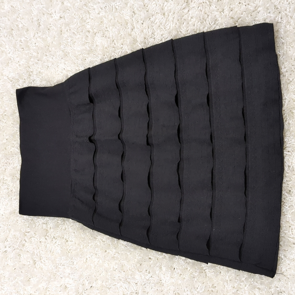 Max Studio black ruffle pencil skirt